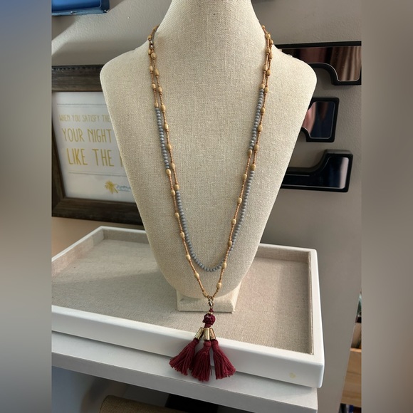 Necklace - Picture 3 of 6